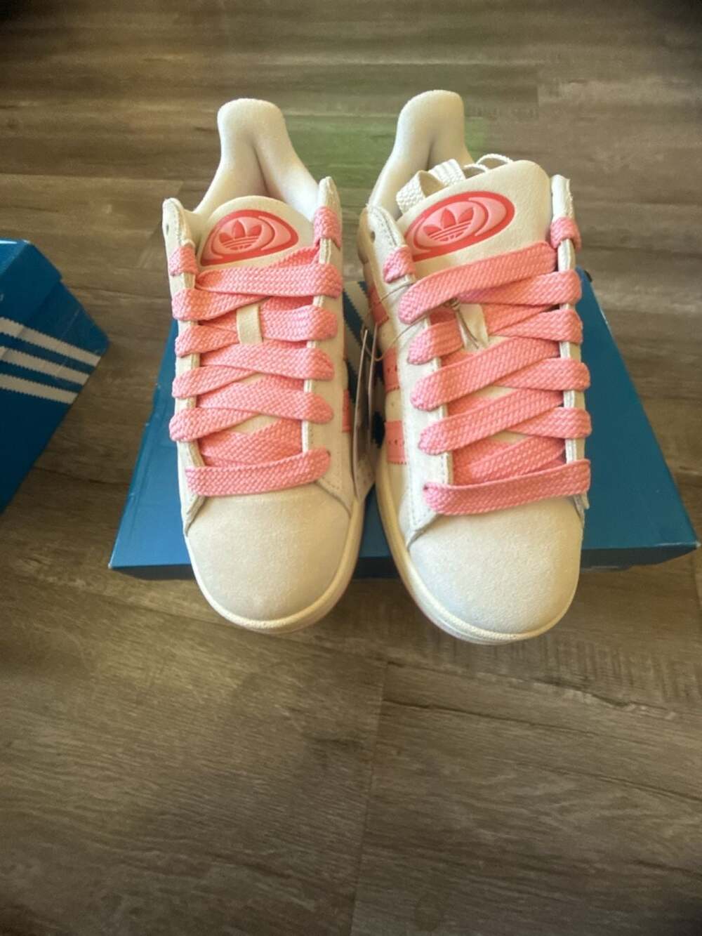 Adidas Campus 00s J Size 7 Valentine's Day Cream White Pink